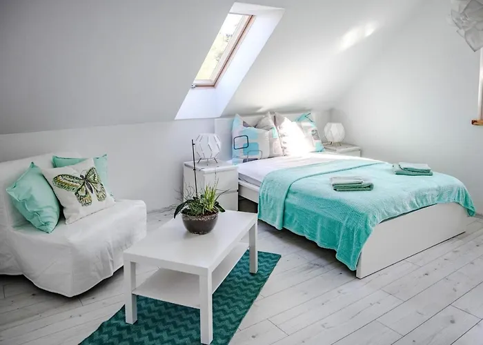 Casa de Férias Comfortable With A Private Garden *